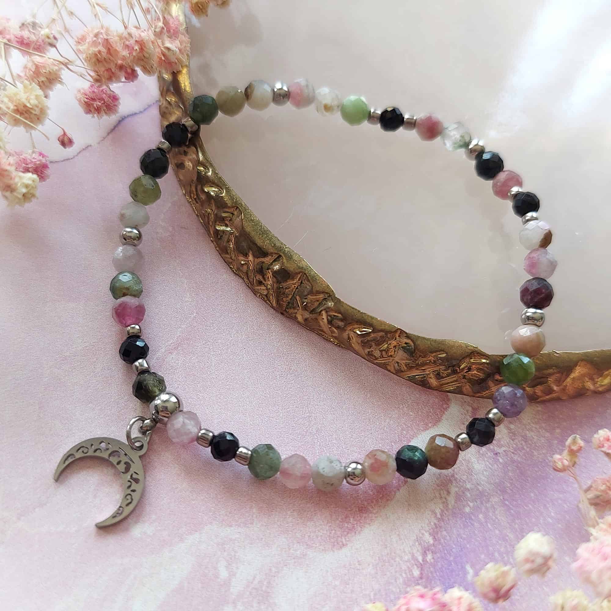 ✦ Turmalin wielokolorowy ✦ bransoletka srebrna z zawieszką półksiężycem 1 turmalin wielkolorowy bransoletka srebrna z zawieszką półksiężycem