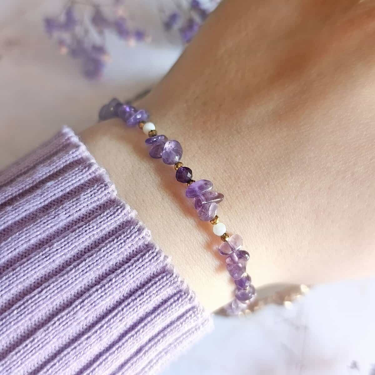 ametyst ciemny bransoletka nieregularna ręka